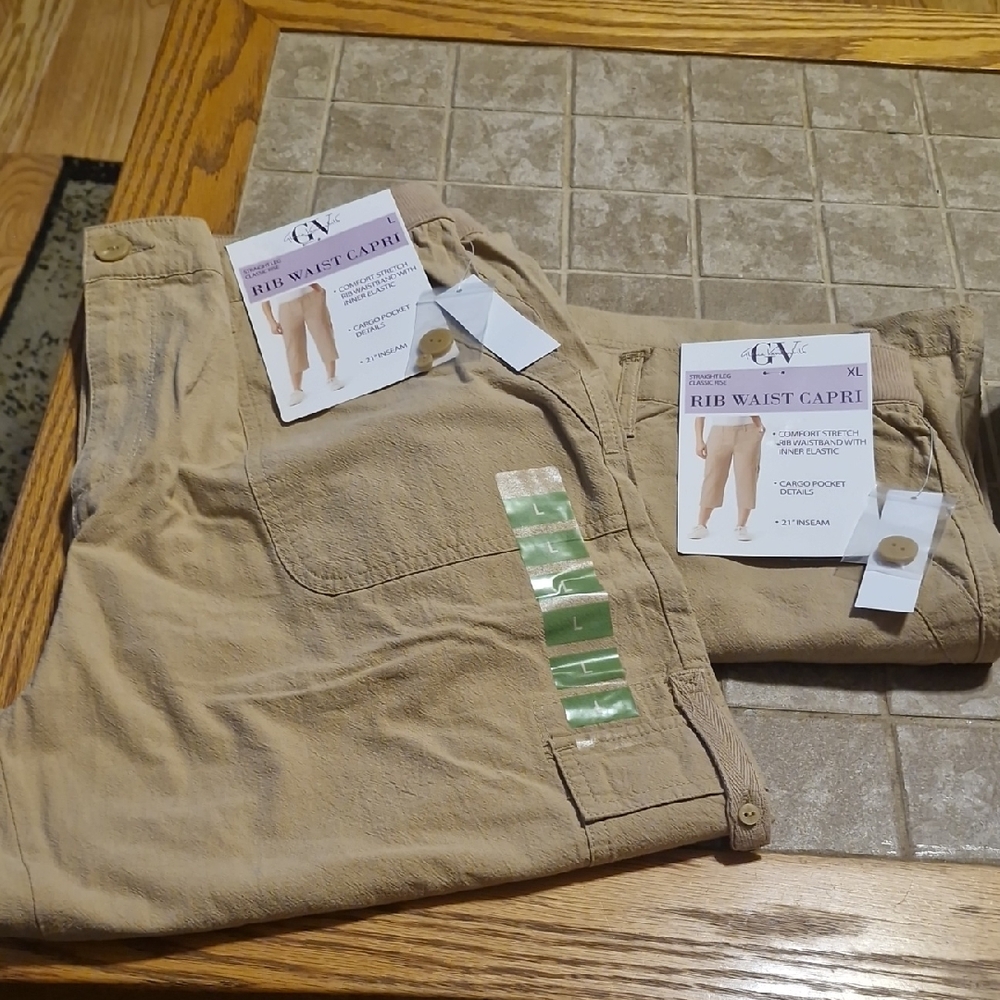 GV Tan Rib Waist Capri Pants SIZE L OR XL